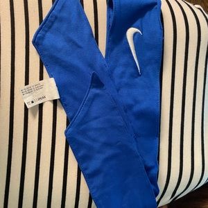 Nike tie headband